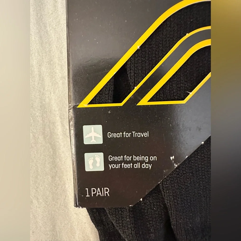 Futuro Men's Black Compression Dress Socks
